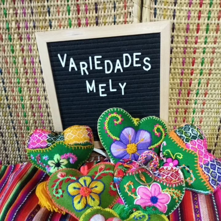 Llaveros corazón grande en diversos colores de fondo - Imagen 3