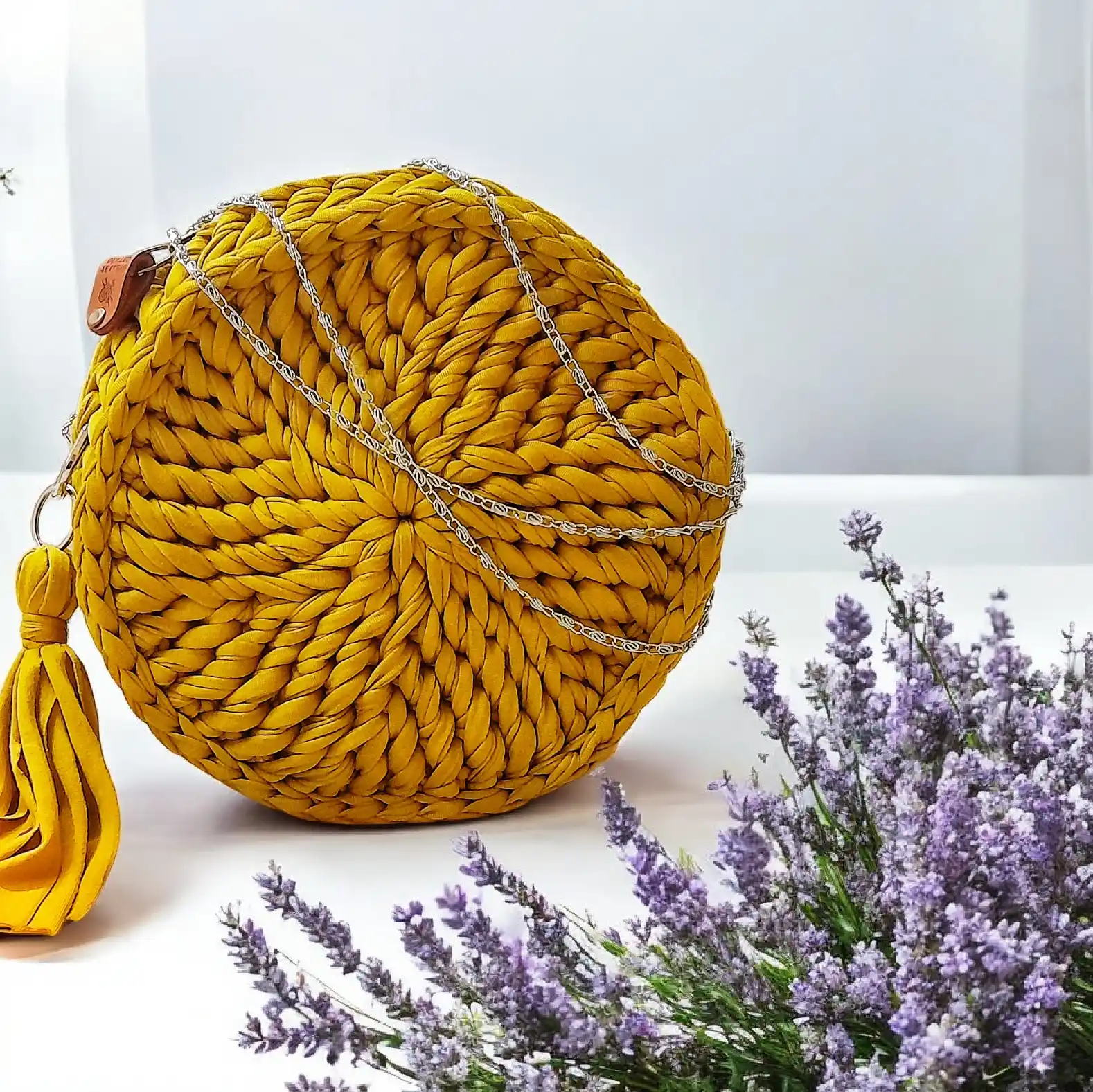 Bolso tejido a mano