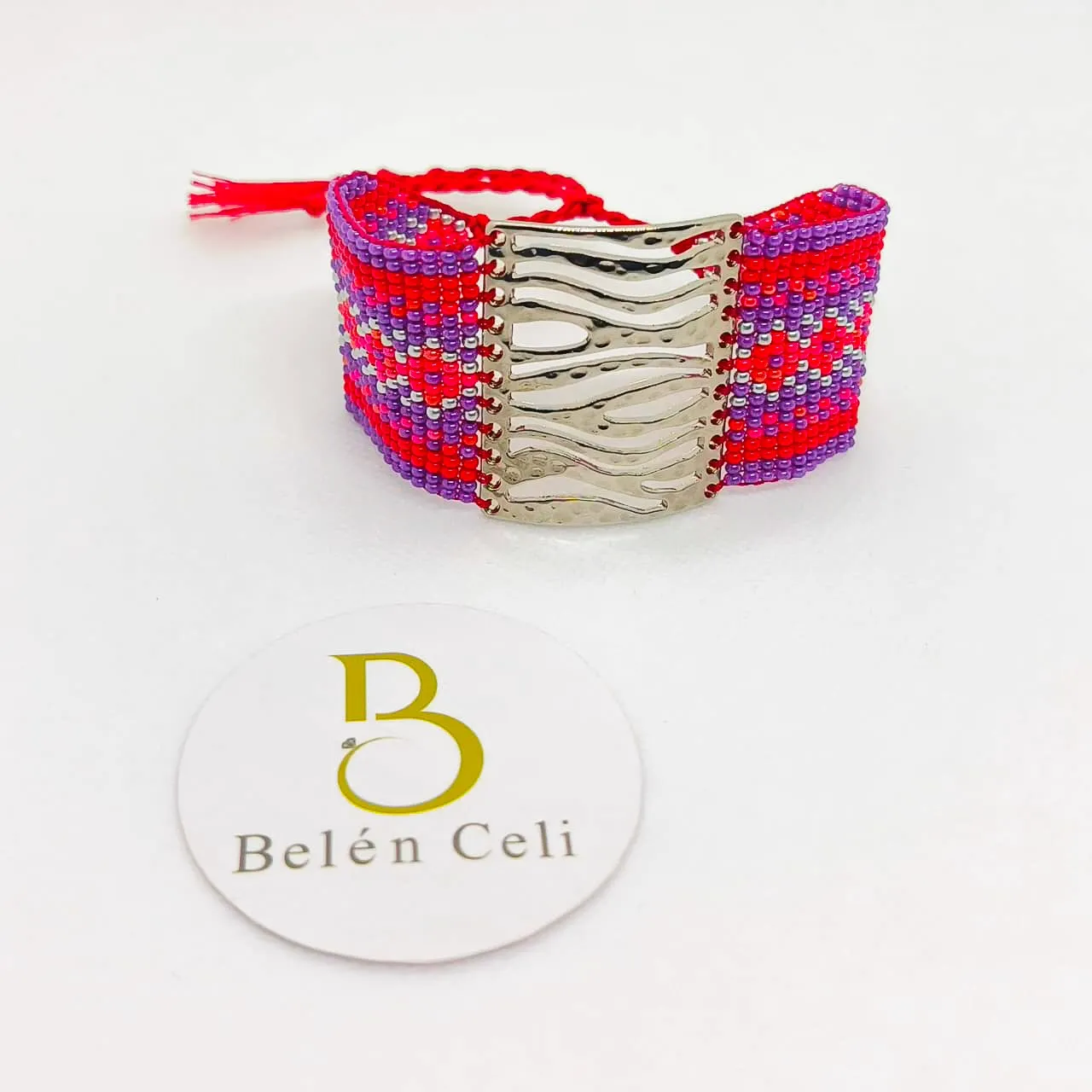 Pulsera telar con dije 