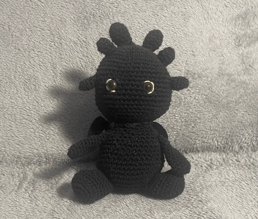 Furia nocturna a crochet hecha a mano