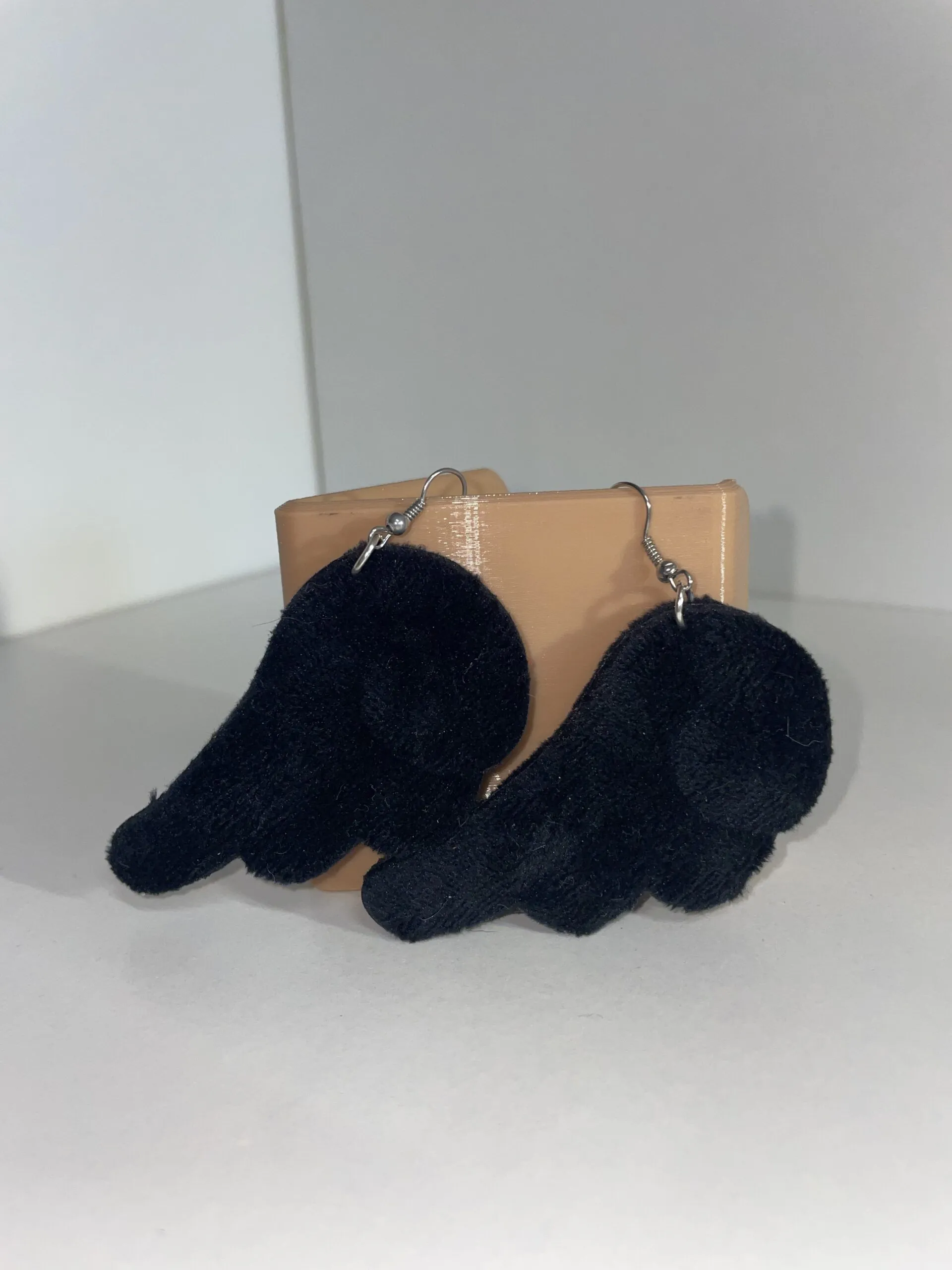 Pendientes alas negras