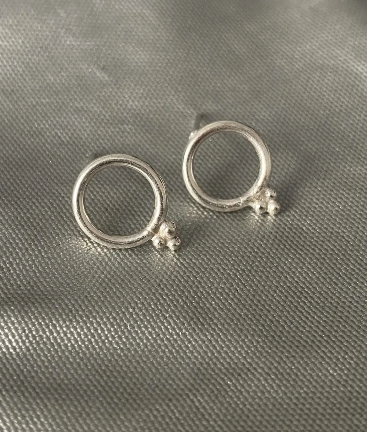 Pendientes de plata circulares