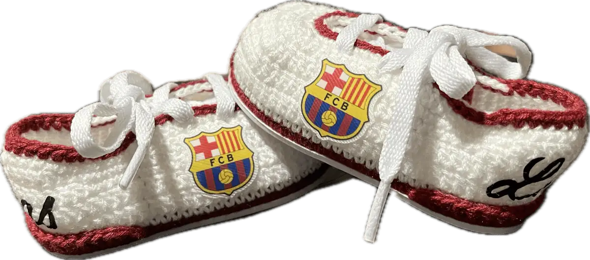 Patucos de fútbol para bebé del equipo de Barcelona (detalles en granate) de ganchillo personalizado - Imagen 2