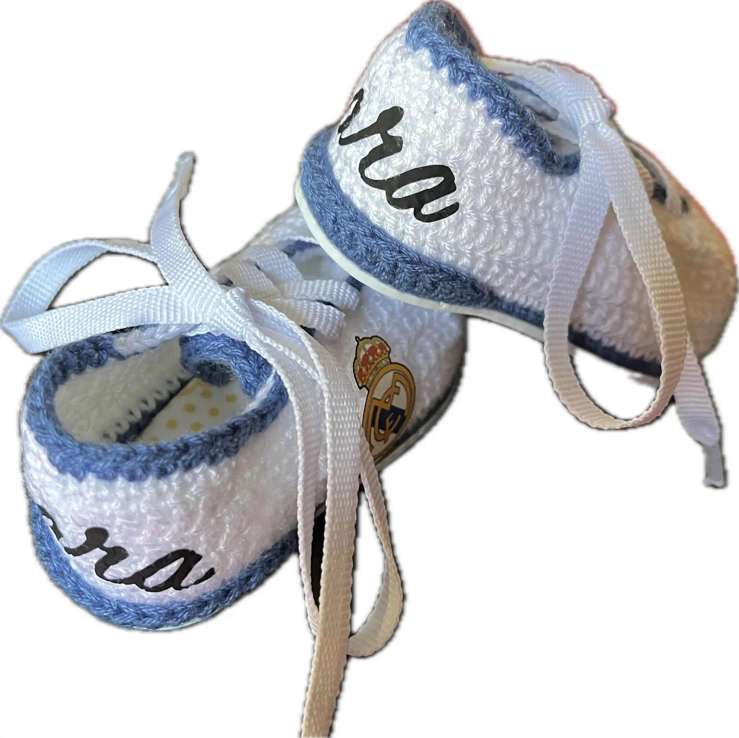 Patucos de fútbol para bebé del equipo de los Blancos de Madrid (detalles en azul), personalizados - Imagen 4