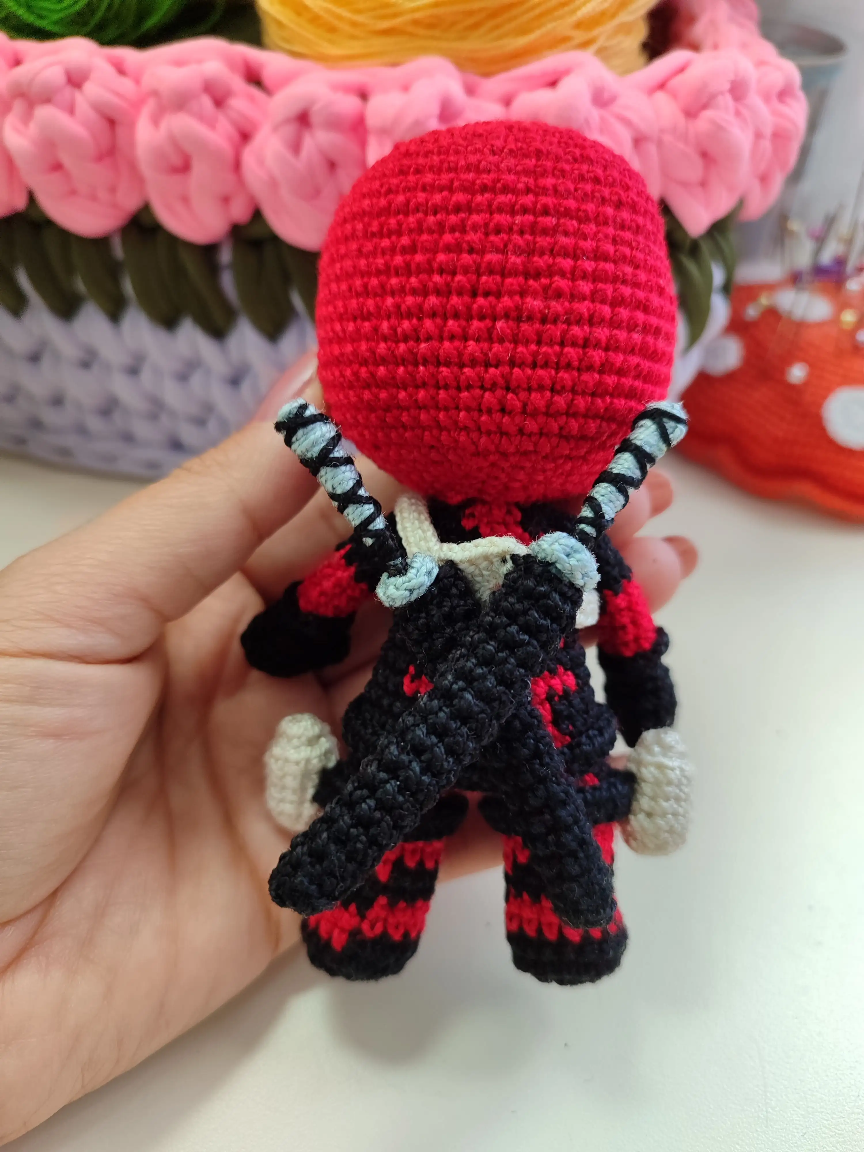 Deadpool Amigurumi  - Imagen 2