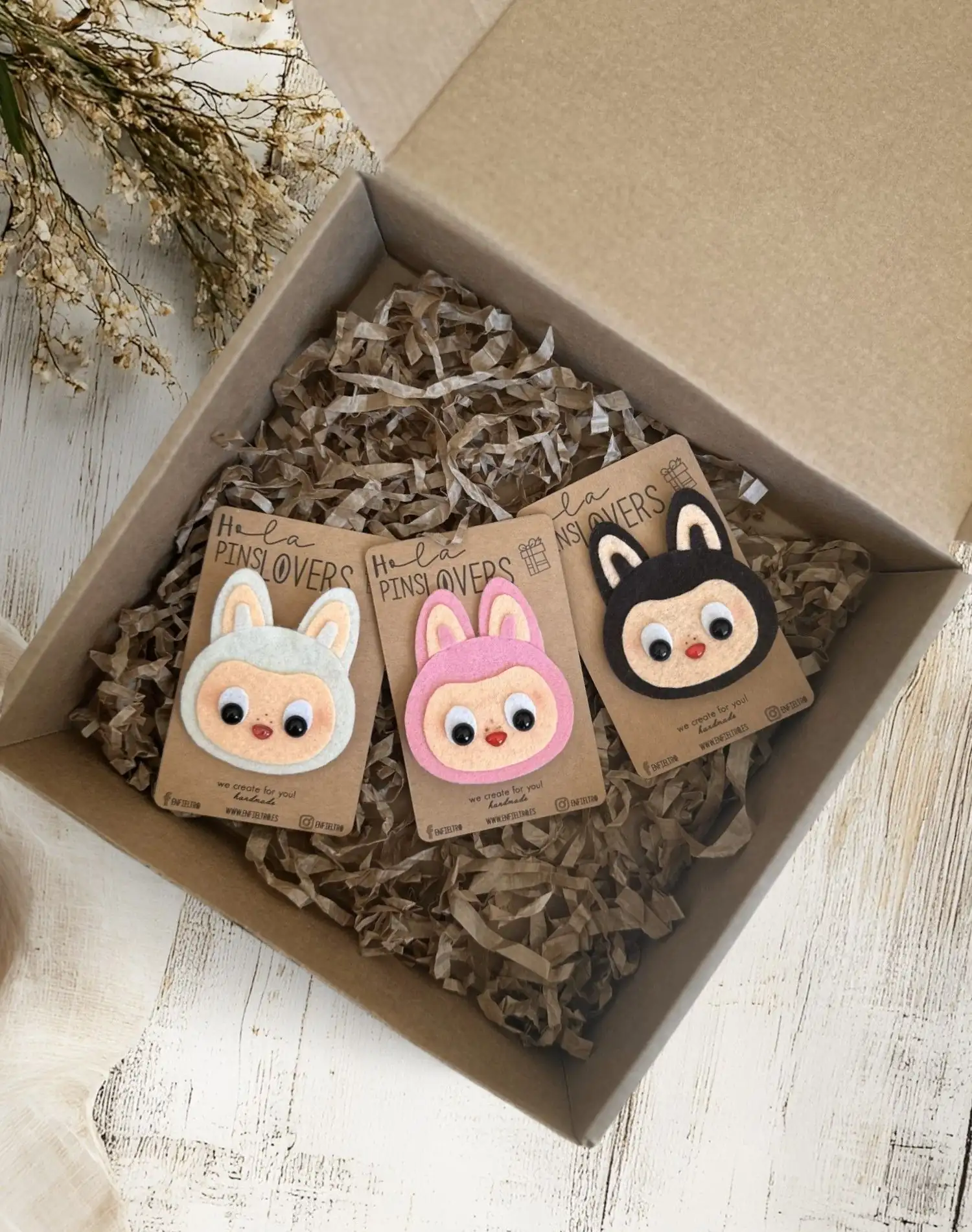 Box Labubu pin en fieltro