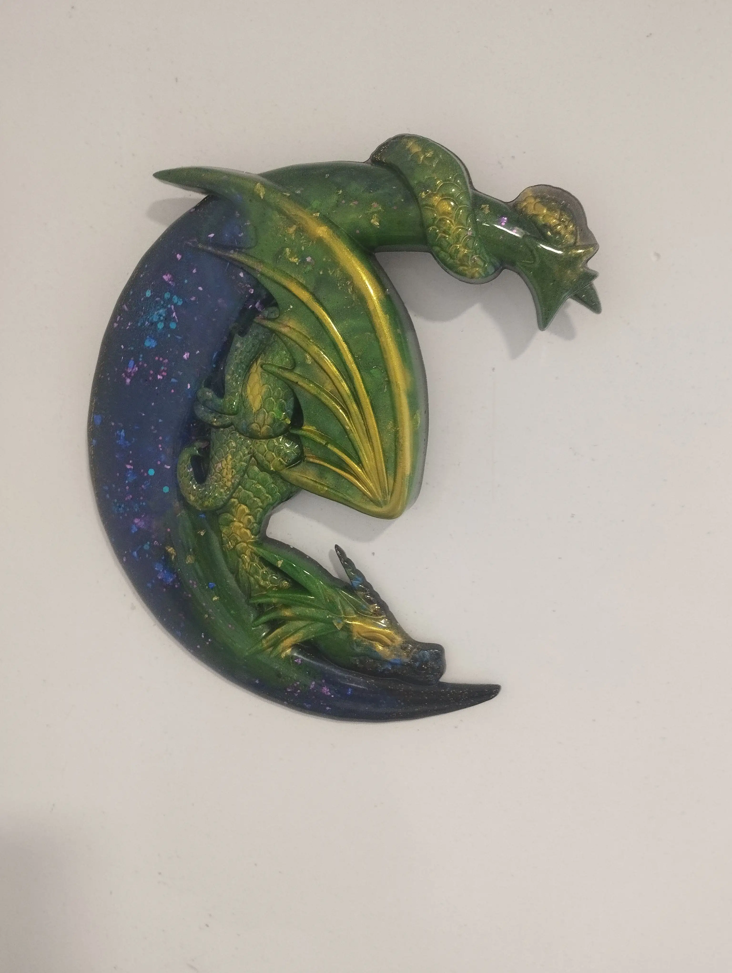 Luna con dragón