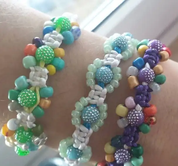 Pulseras artesanales