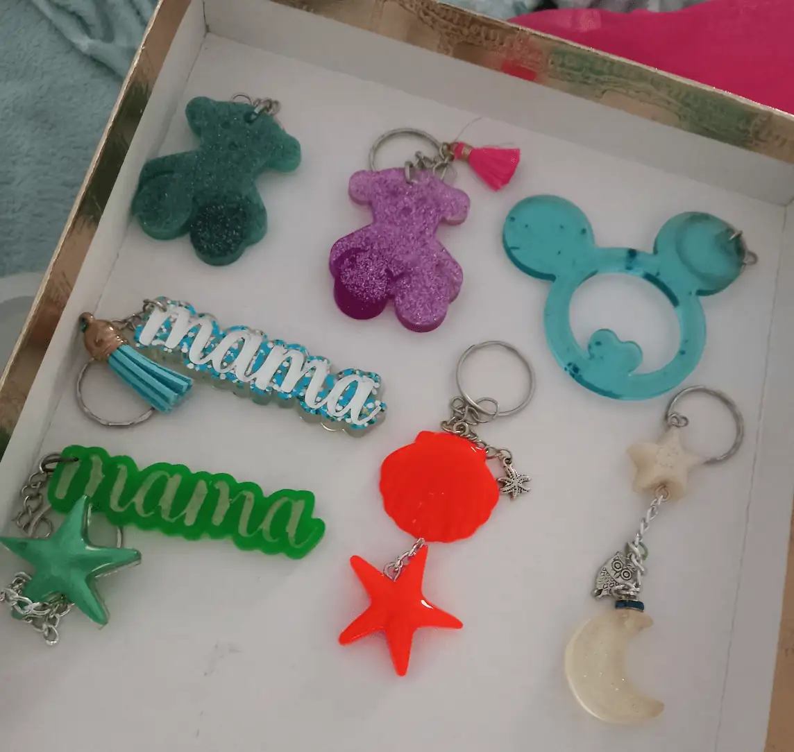 Llaveros variados