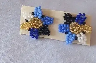 Aretes flores pequeñas
