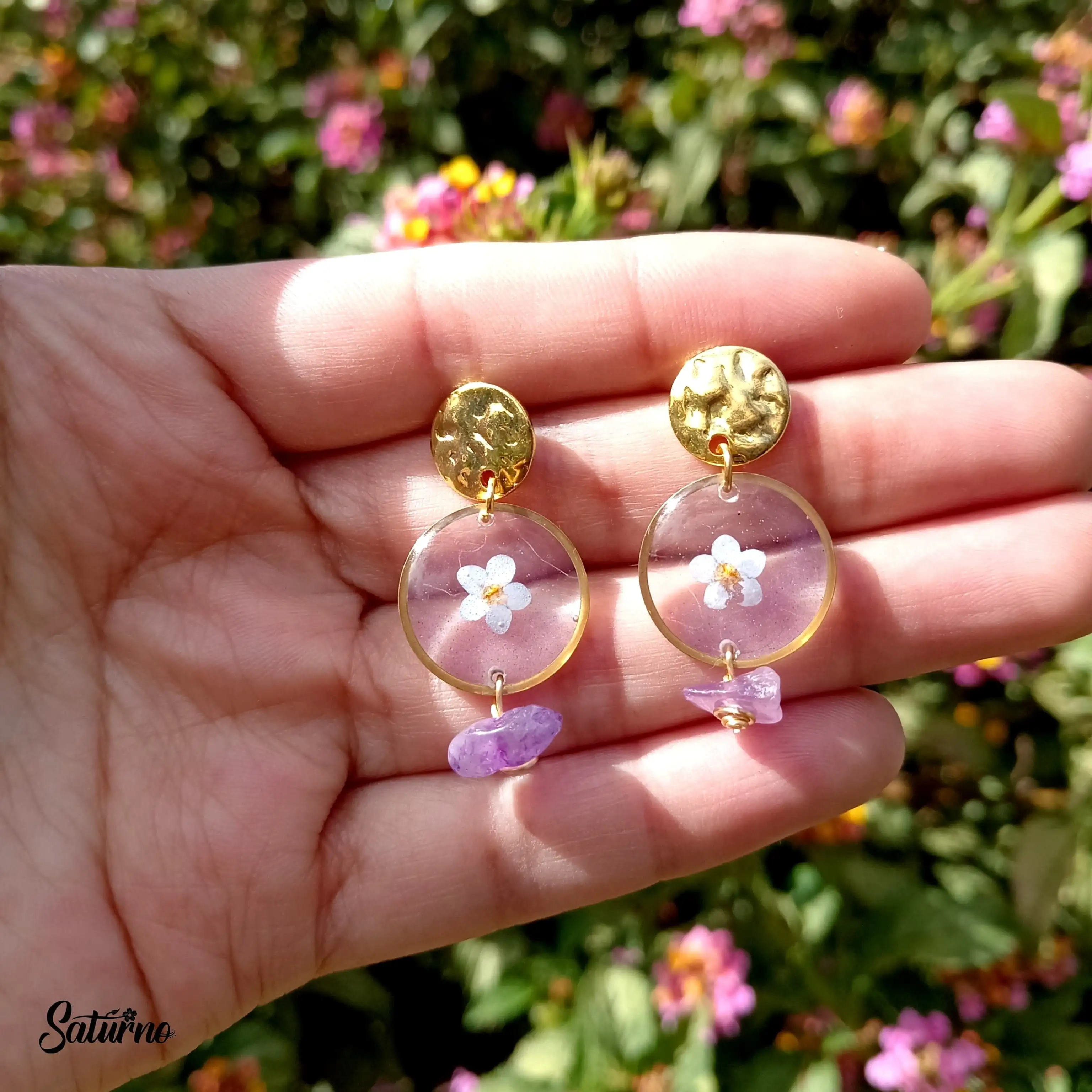 Aretes con flores y piedras naturales - Imagen 2