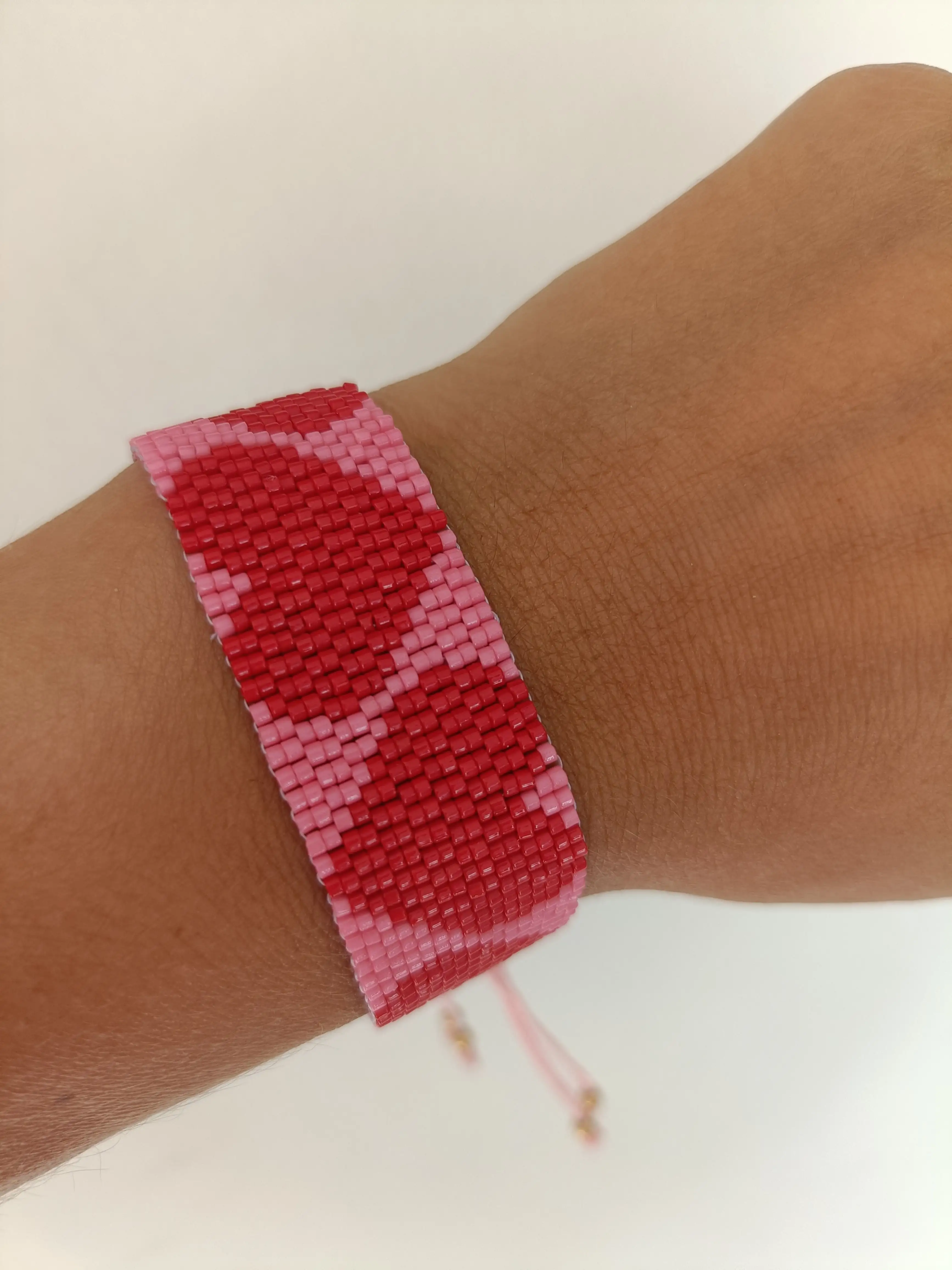 Pulsera corazones en miyuki
