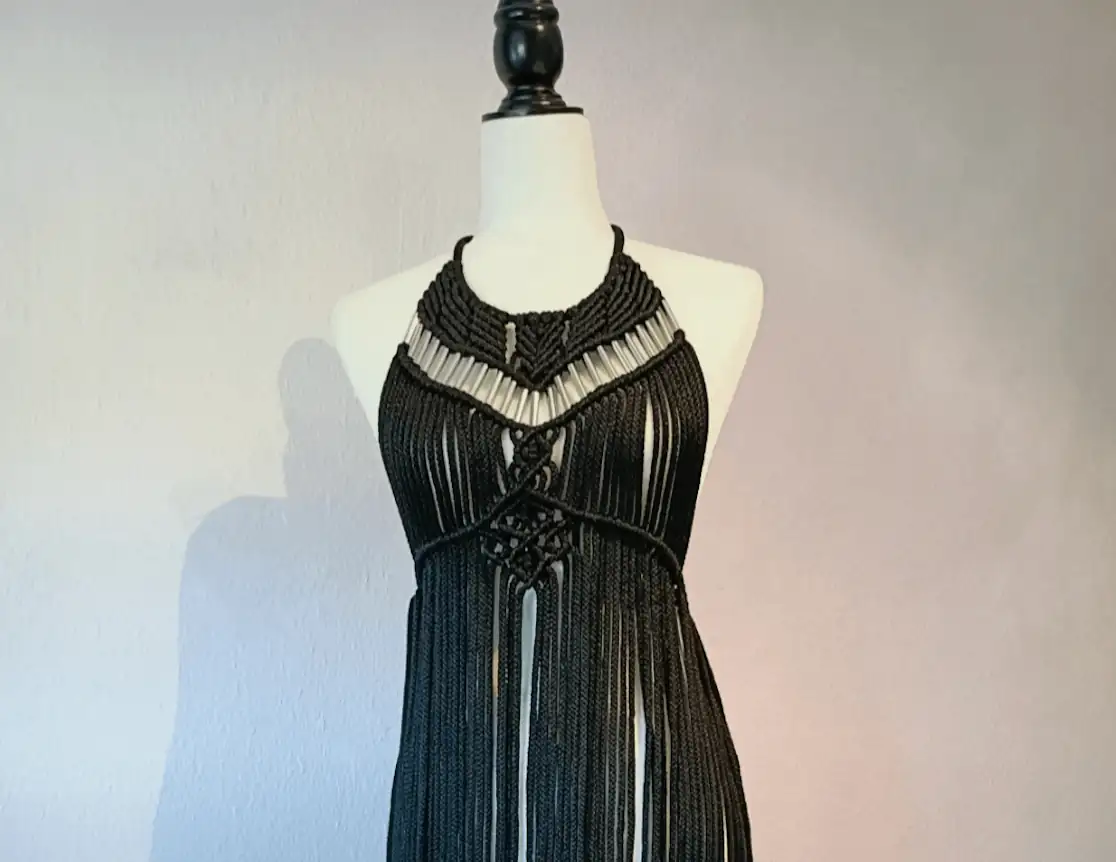 Vestido en macramé