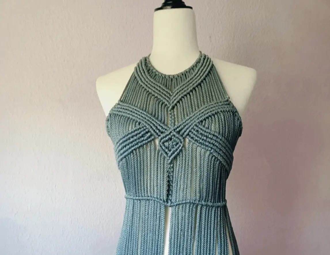 Vestido en macramé