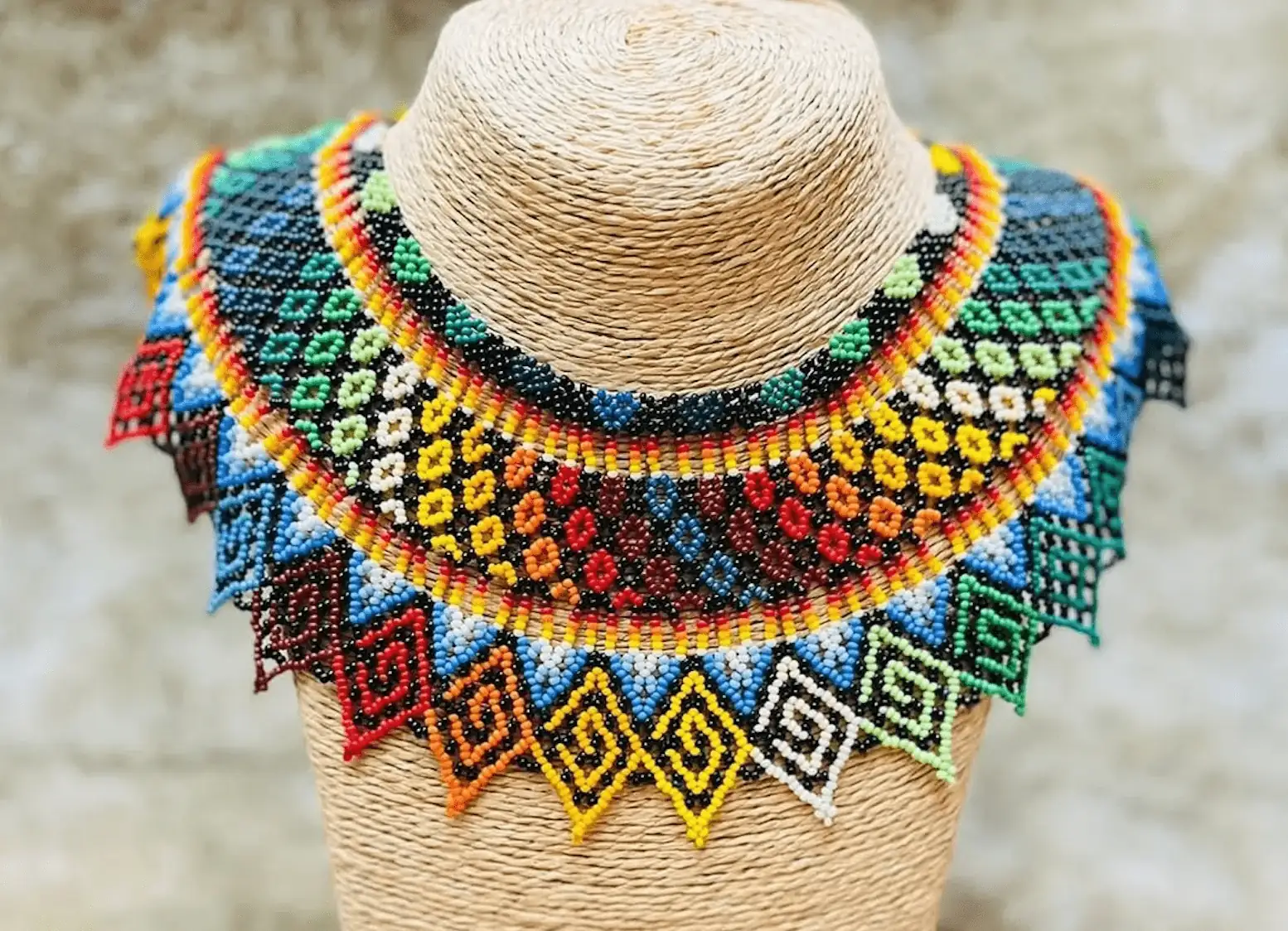 Collar OKAMA