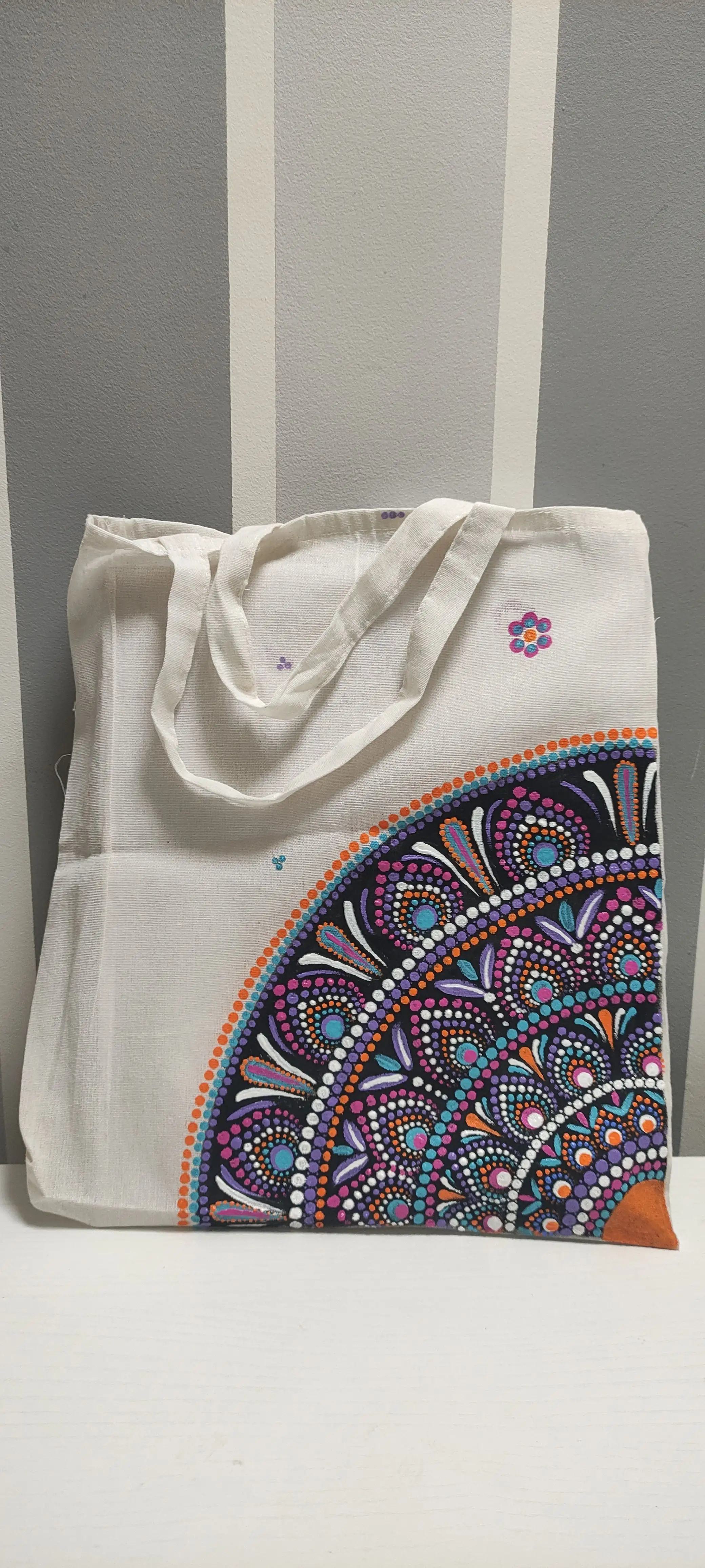 Tote bag