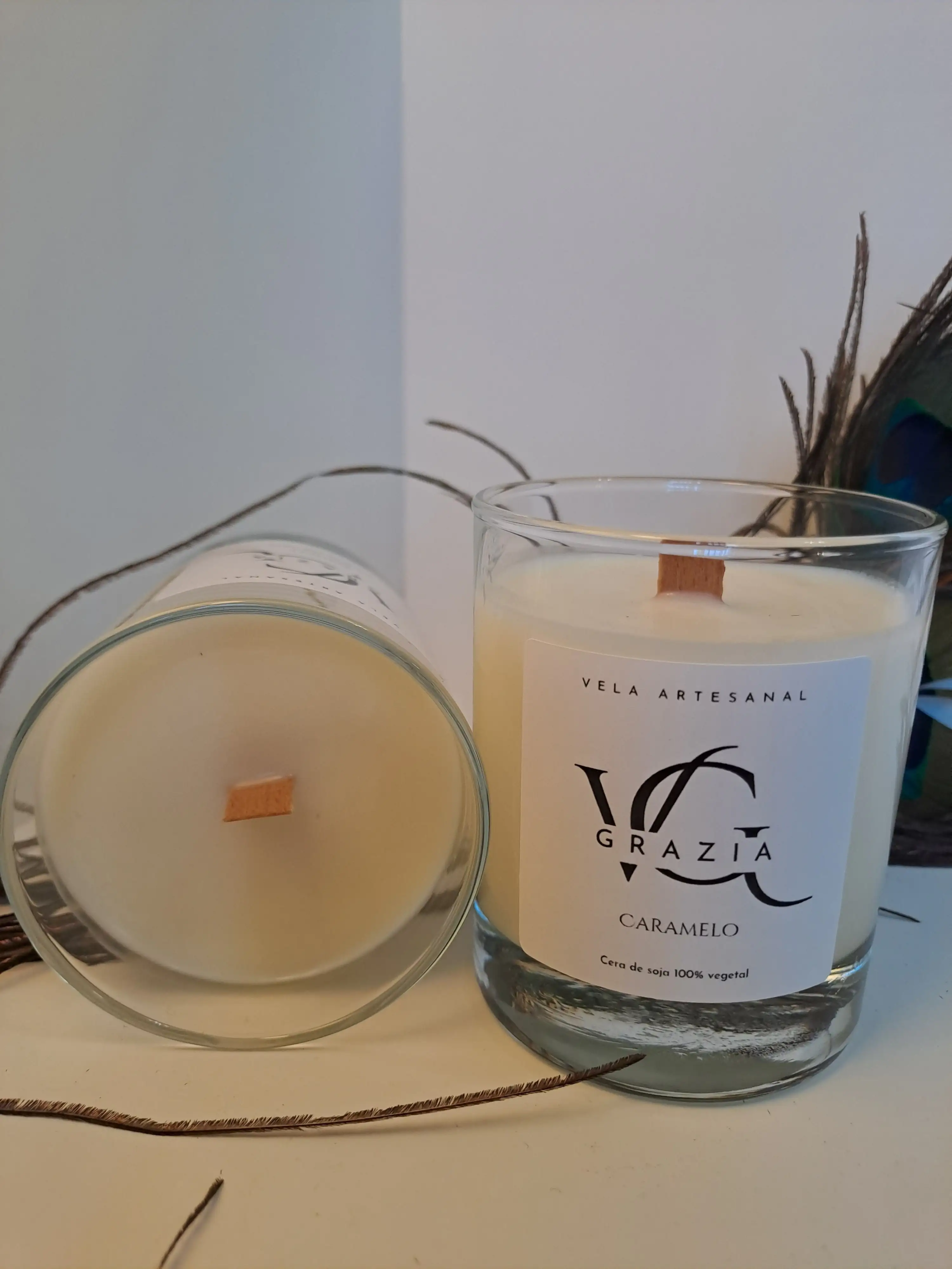 Velas artesanales de cera de soja vegetal con mecha de madera