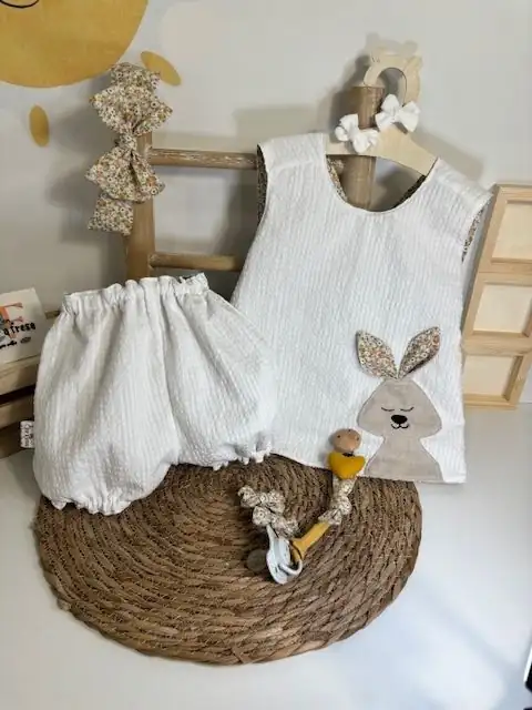 Camiseta niña reversible colección Conejito - Imagen 3