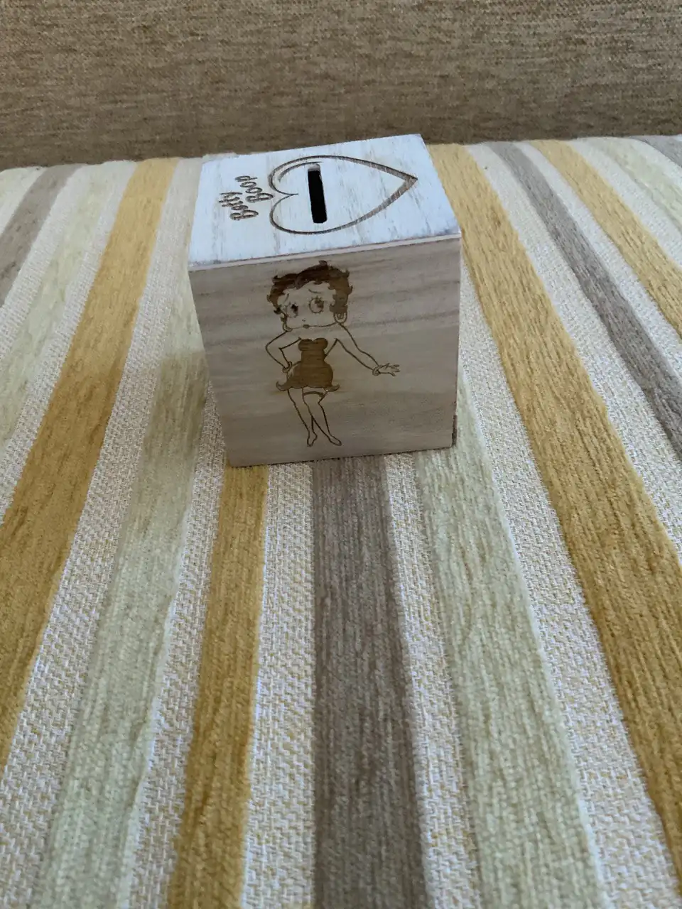 Hucha de madera - Imagen 2