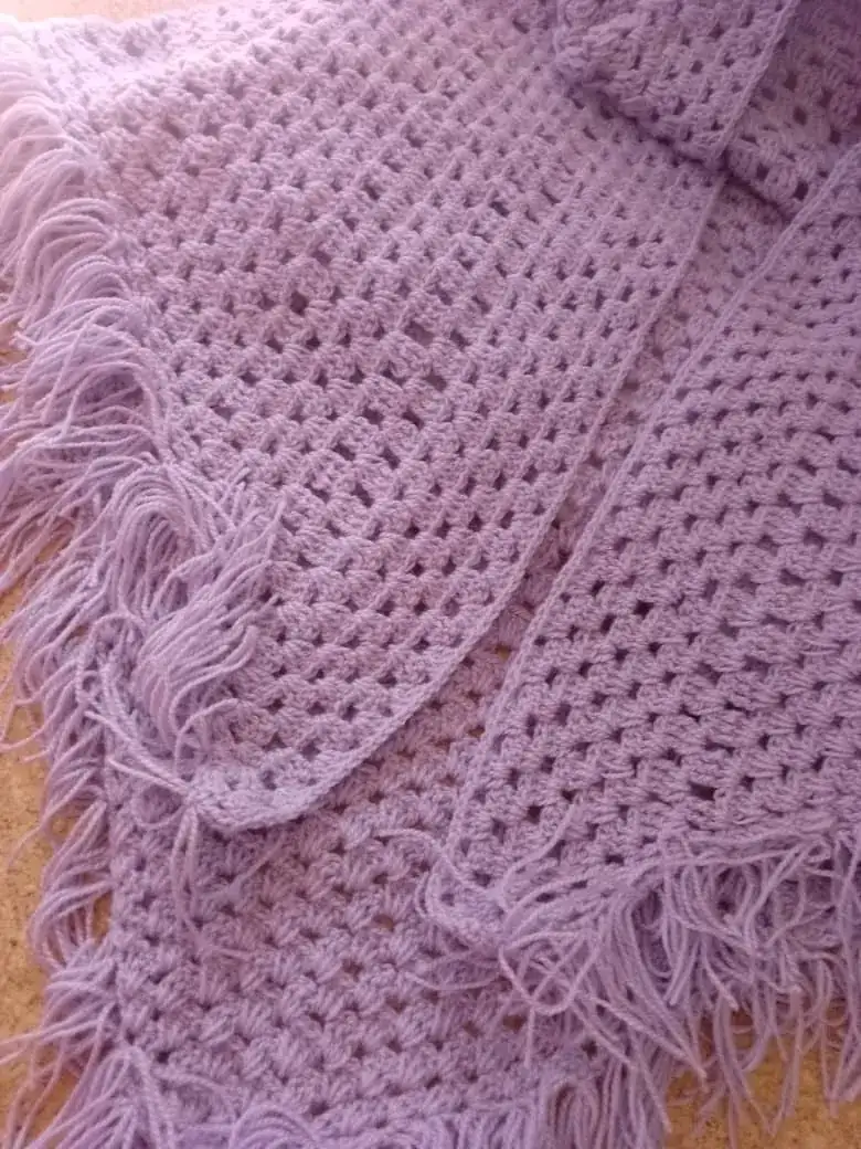 Chal tejido en crochet para dama
