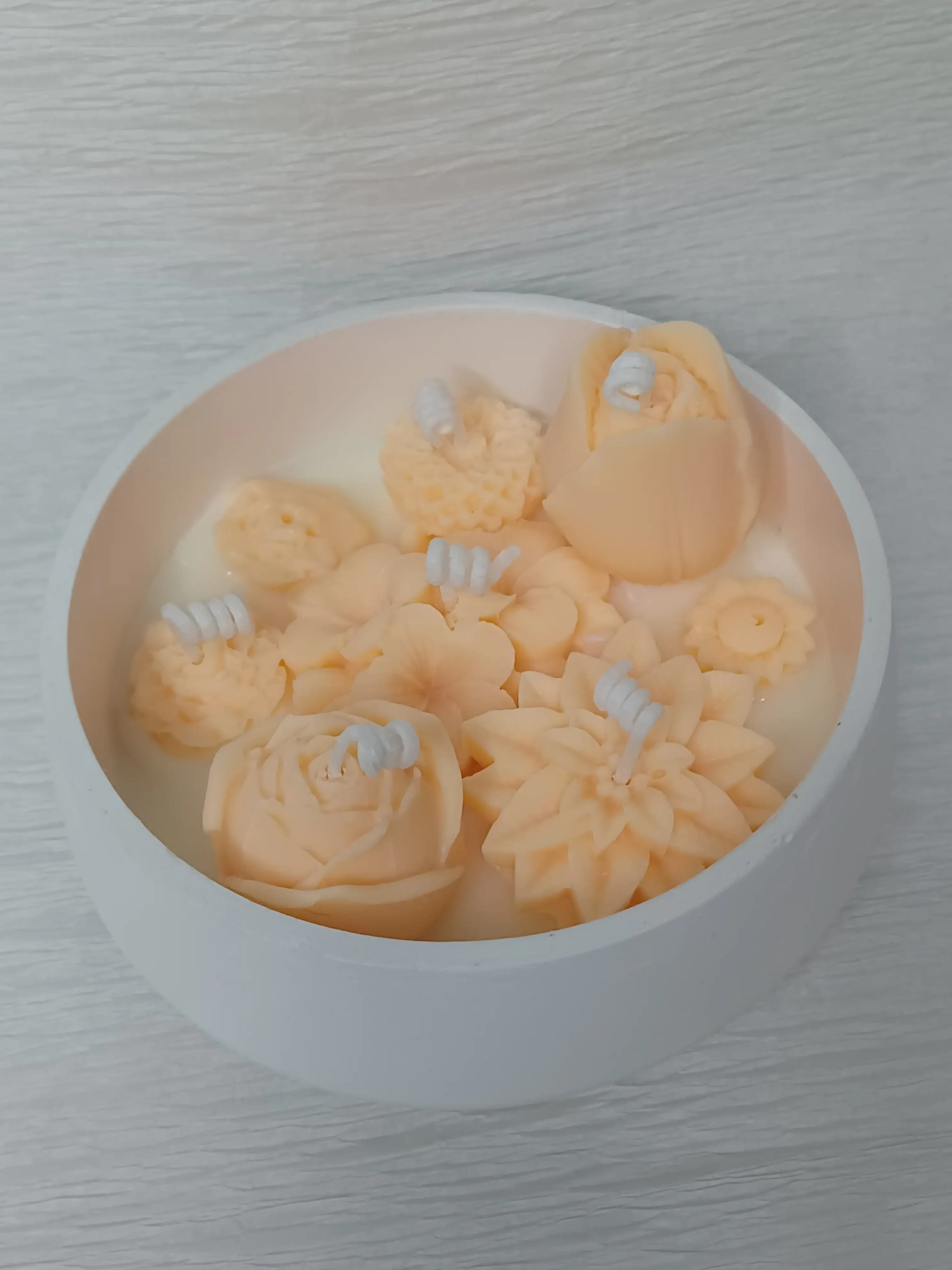Vela aromática mandarina y canela - Imagen 2