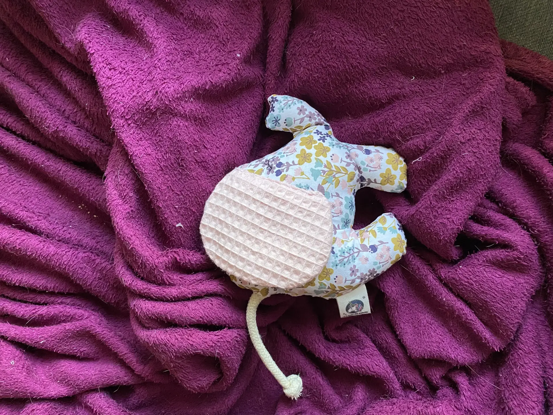 Sonajero sensorial elefante
