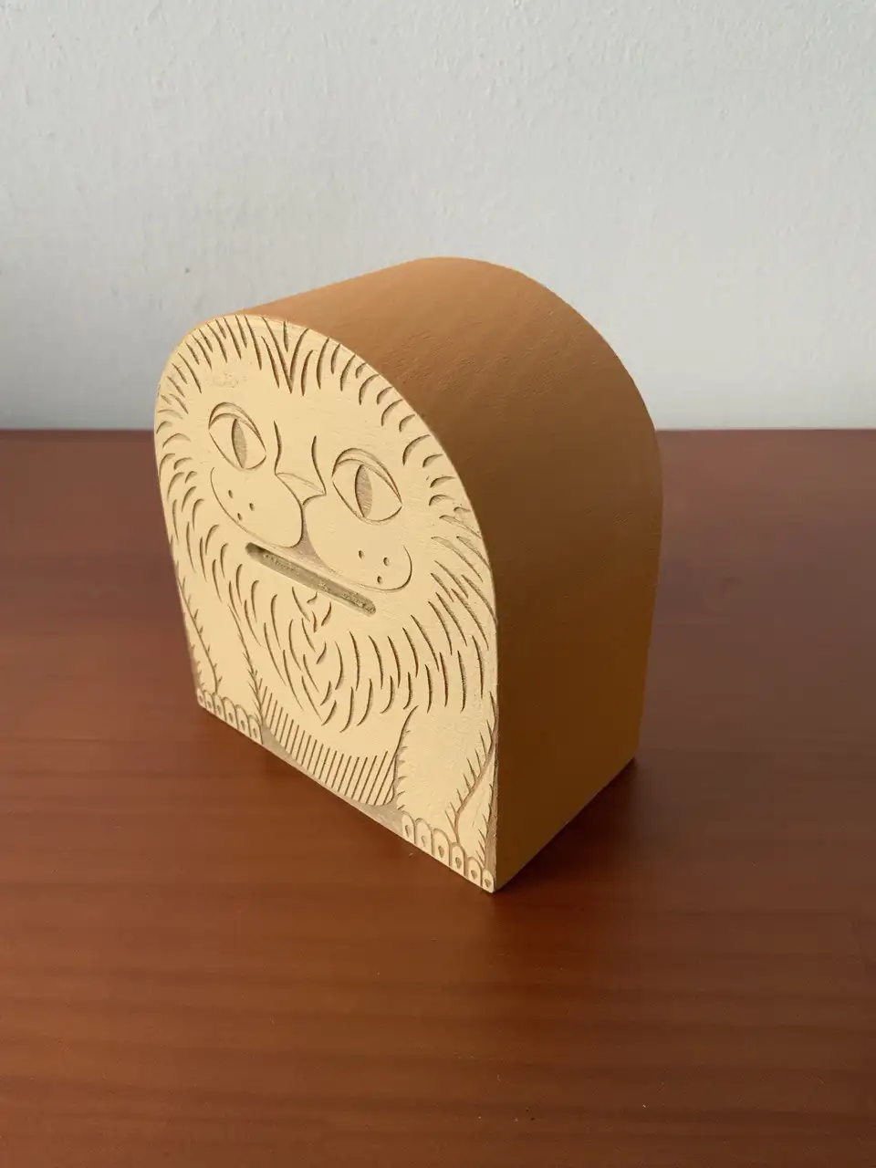 Hucha de madera