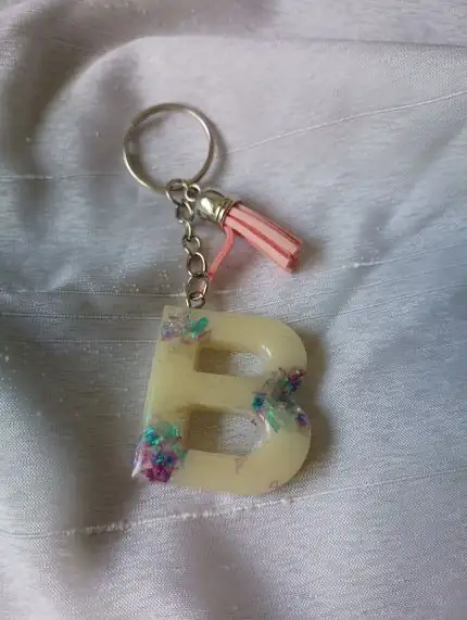 Llavero Inicial "B" efecto "Coaster"