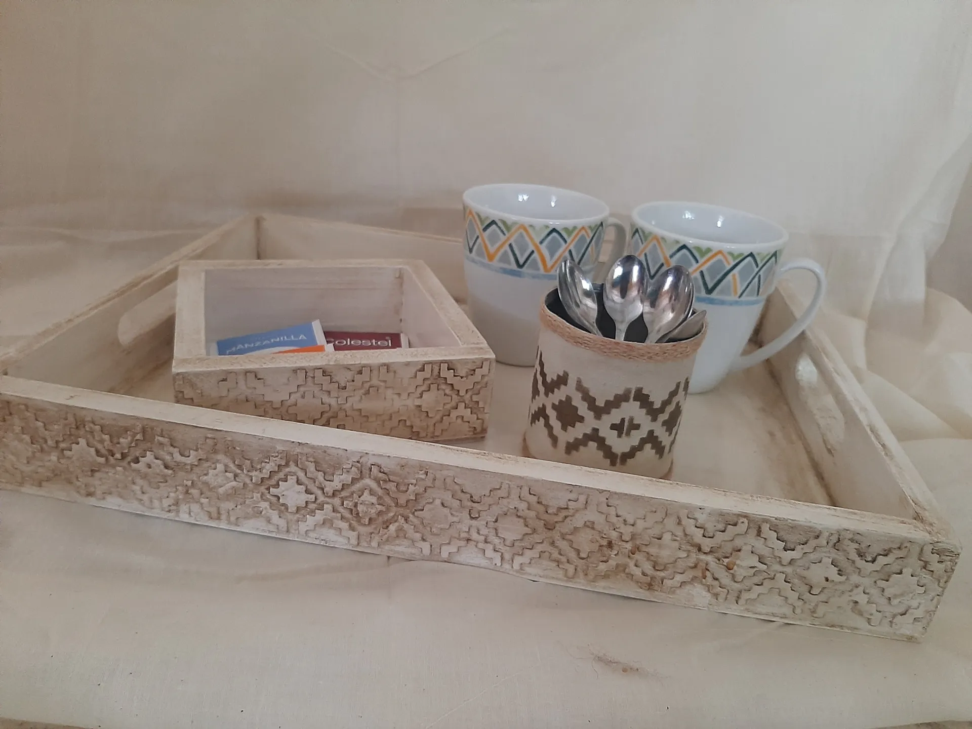 Set de bandeja más cajoncito multipropósito y latita