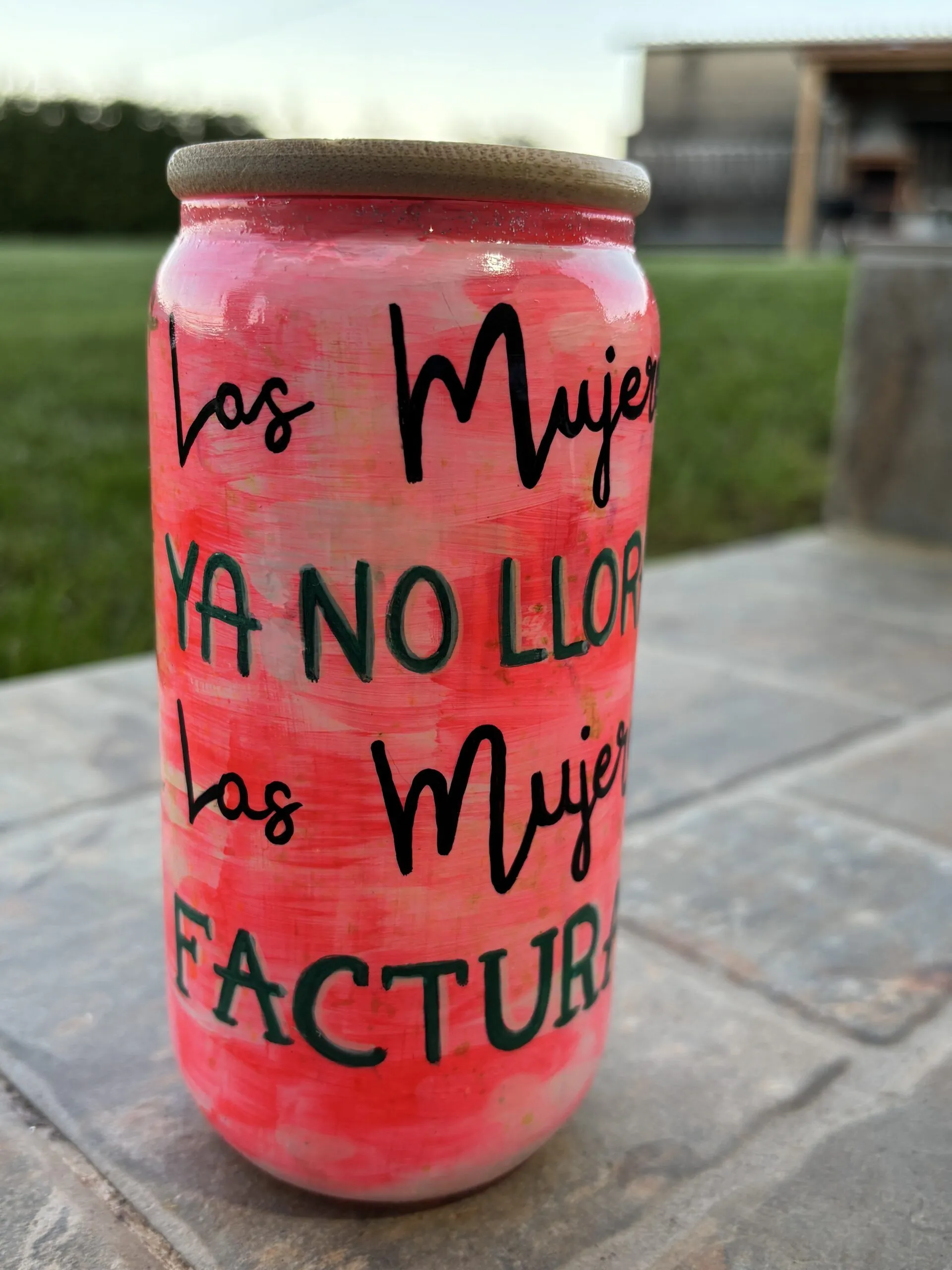 Vaso de cristal: Las Mujeres Facturan