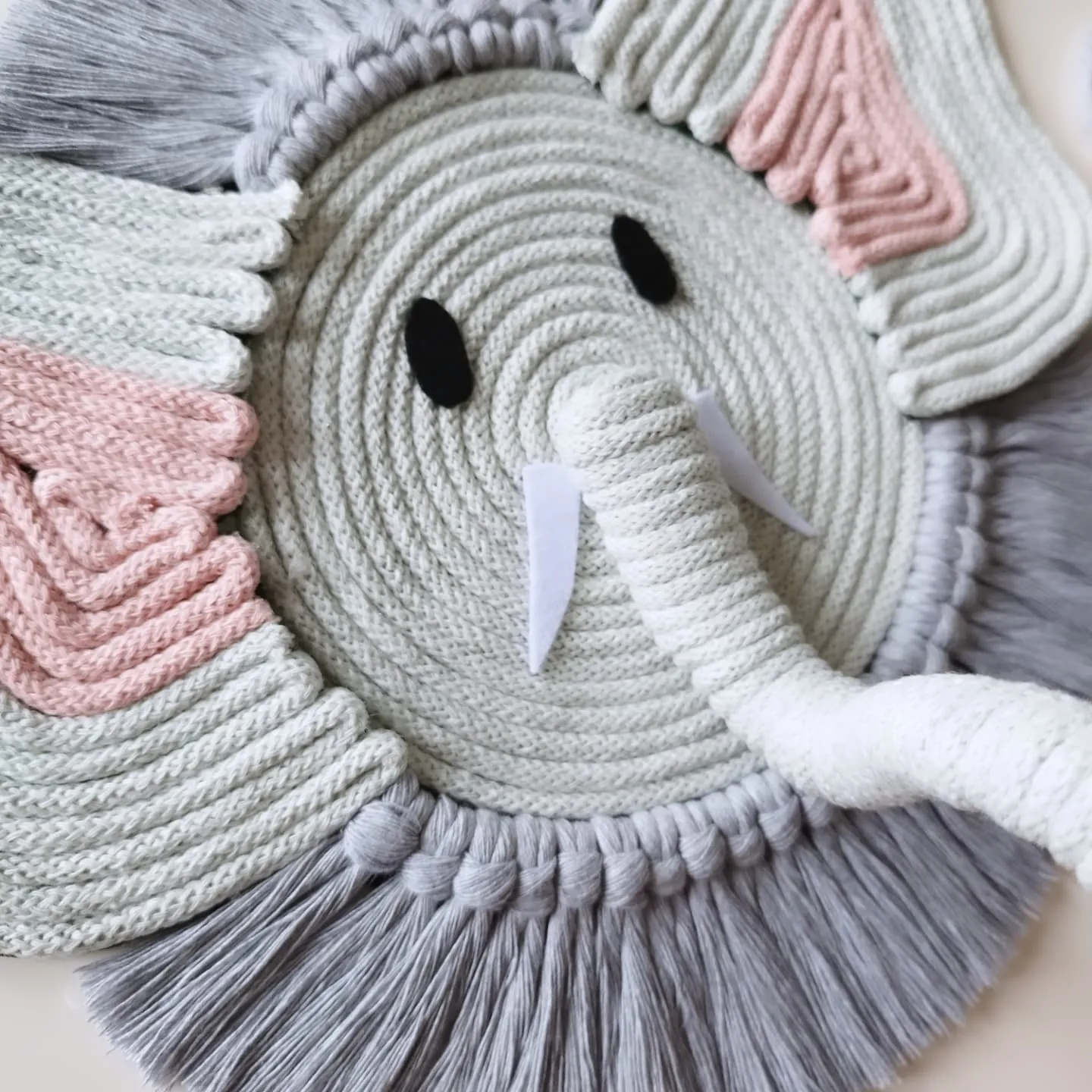 Elefante de macramé