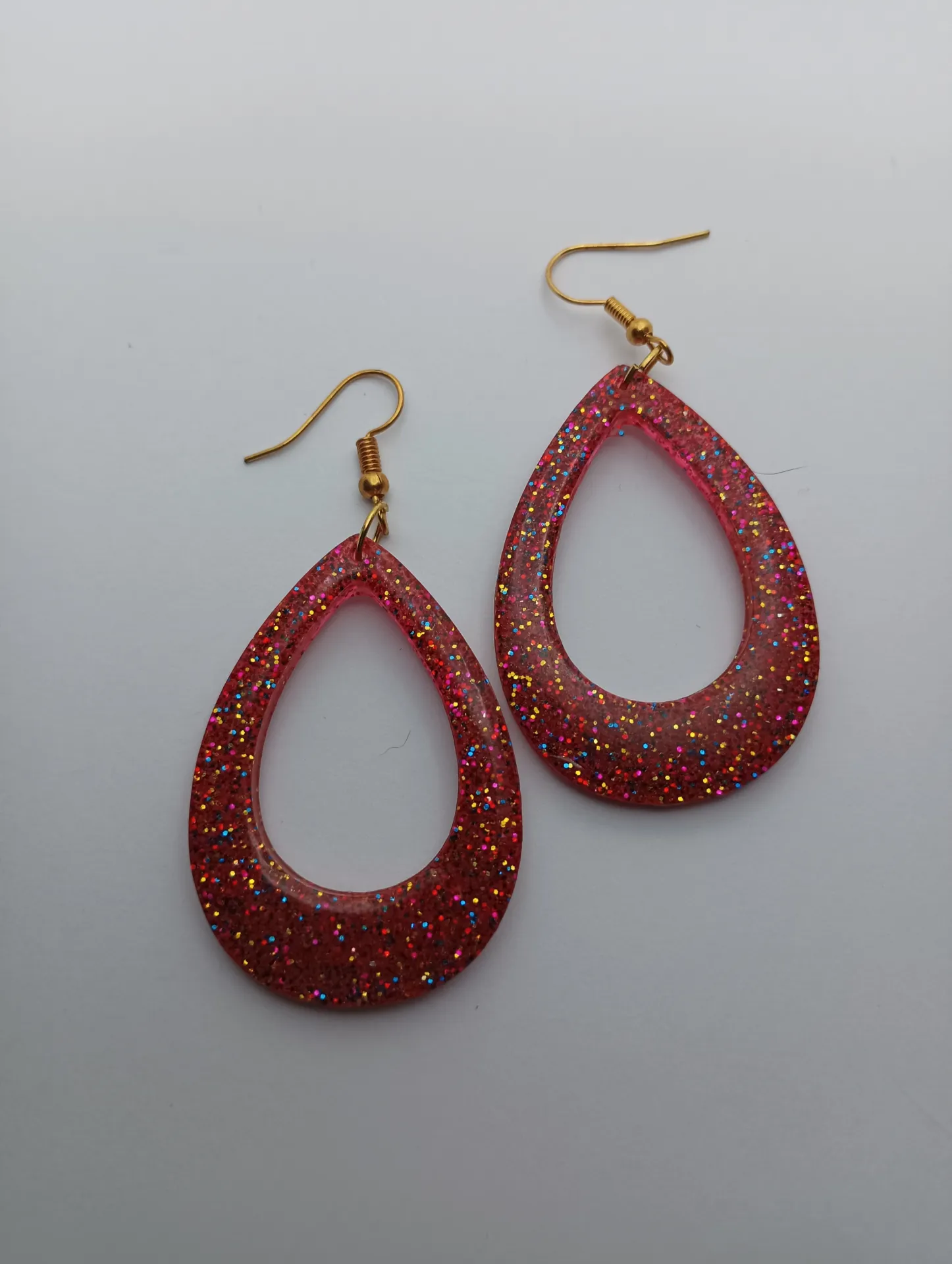 Pendientes "Destellos de Gota Rojos Glitter"