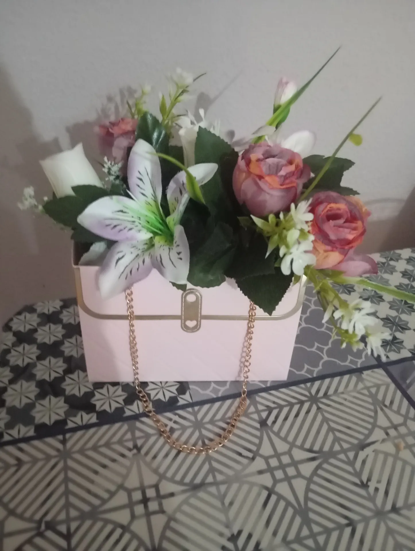 Cesta flores artificiales 