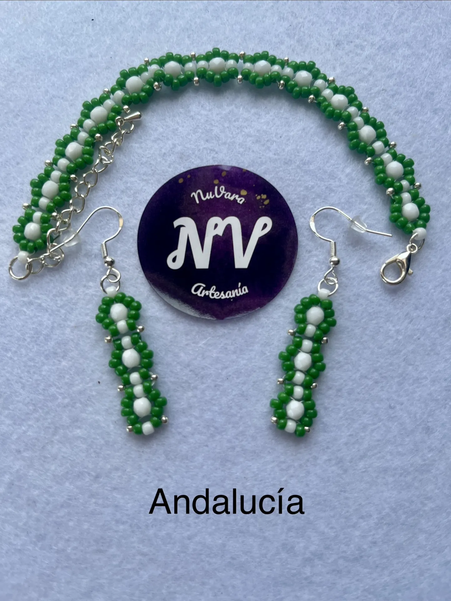 Pulsera y pendientes