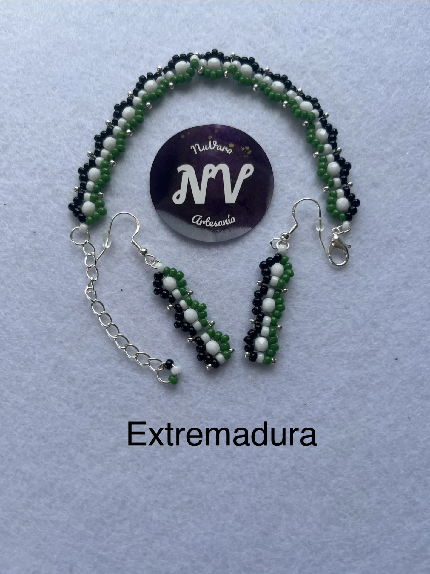 Pulsera y pendientes