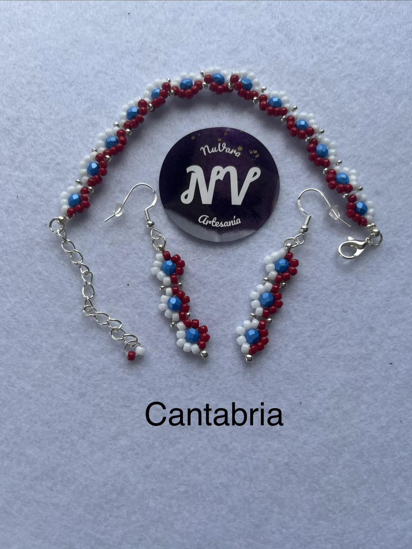 Pulsera y pendientes