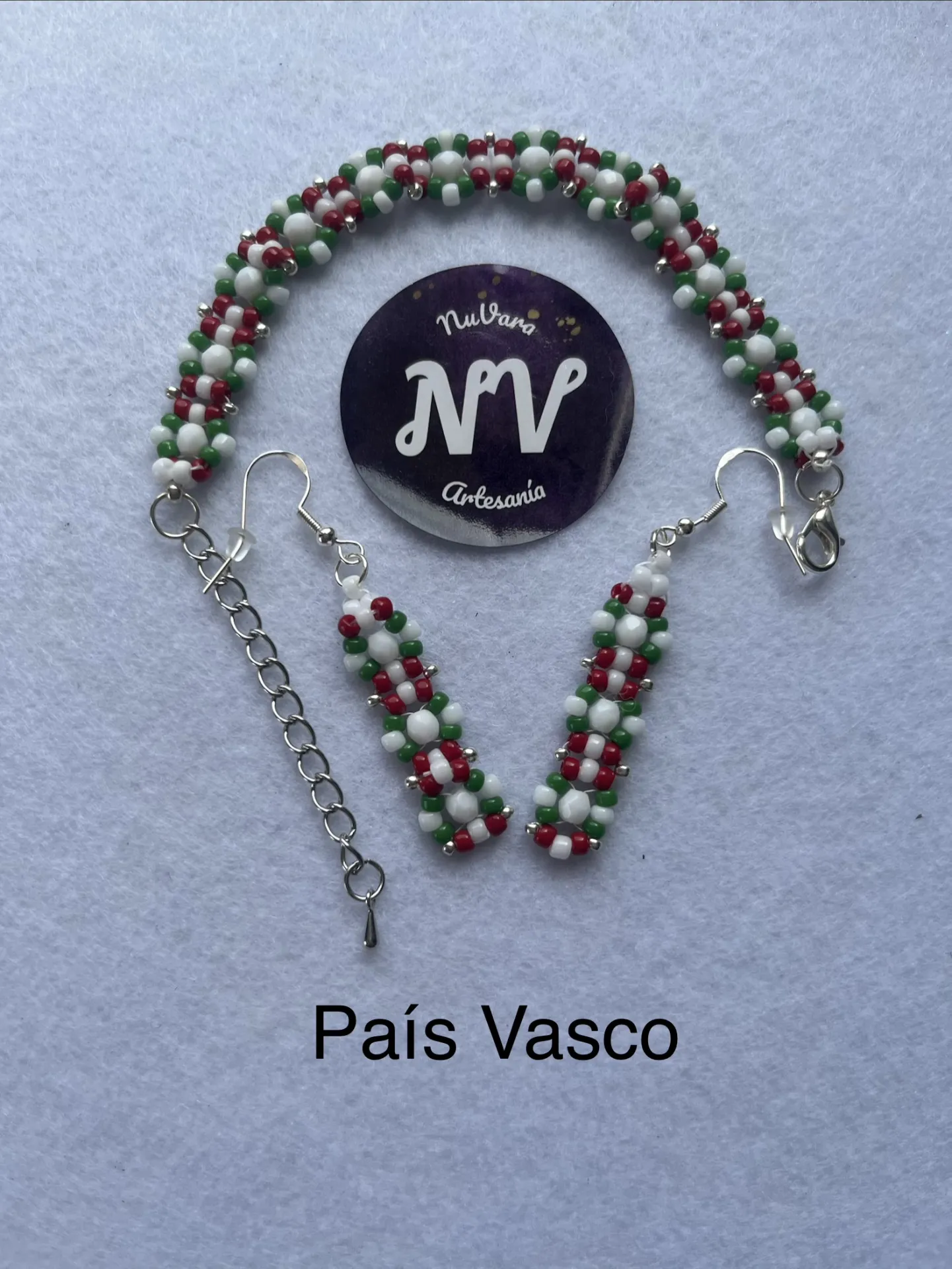 Pulsera y pendientes
