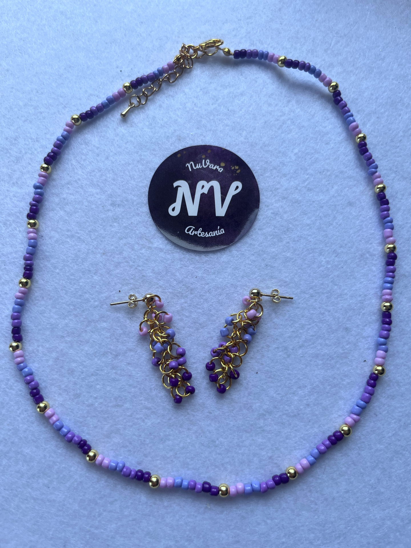Collar corto y pendientes