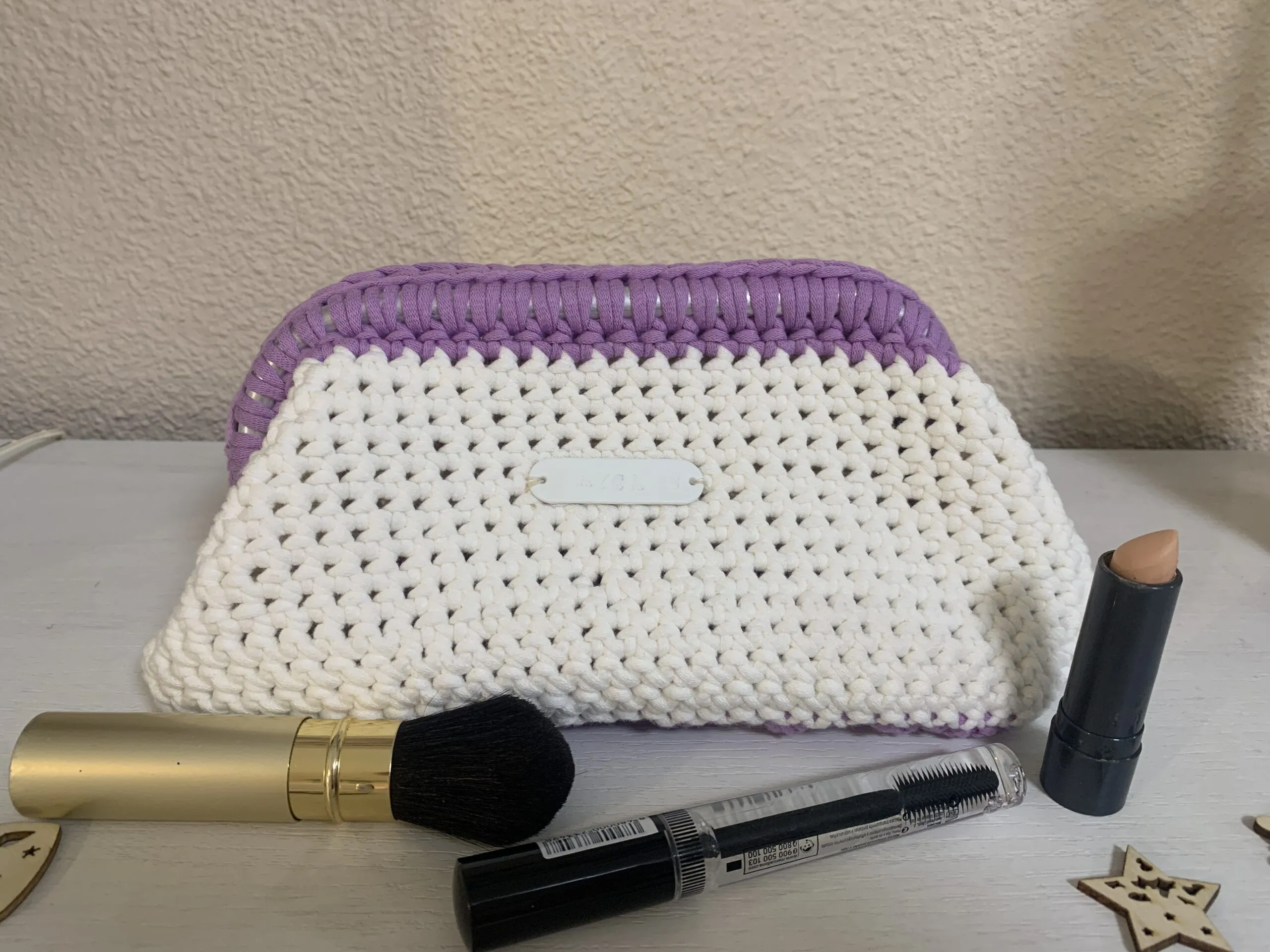 Neceser cosmetiquera hecho en crochet