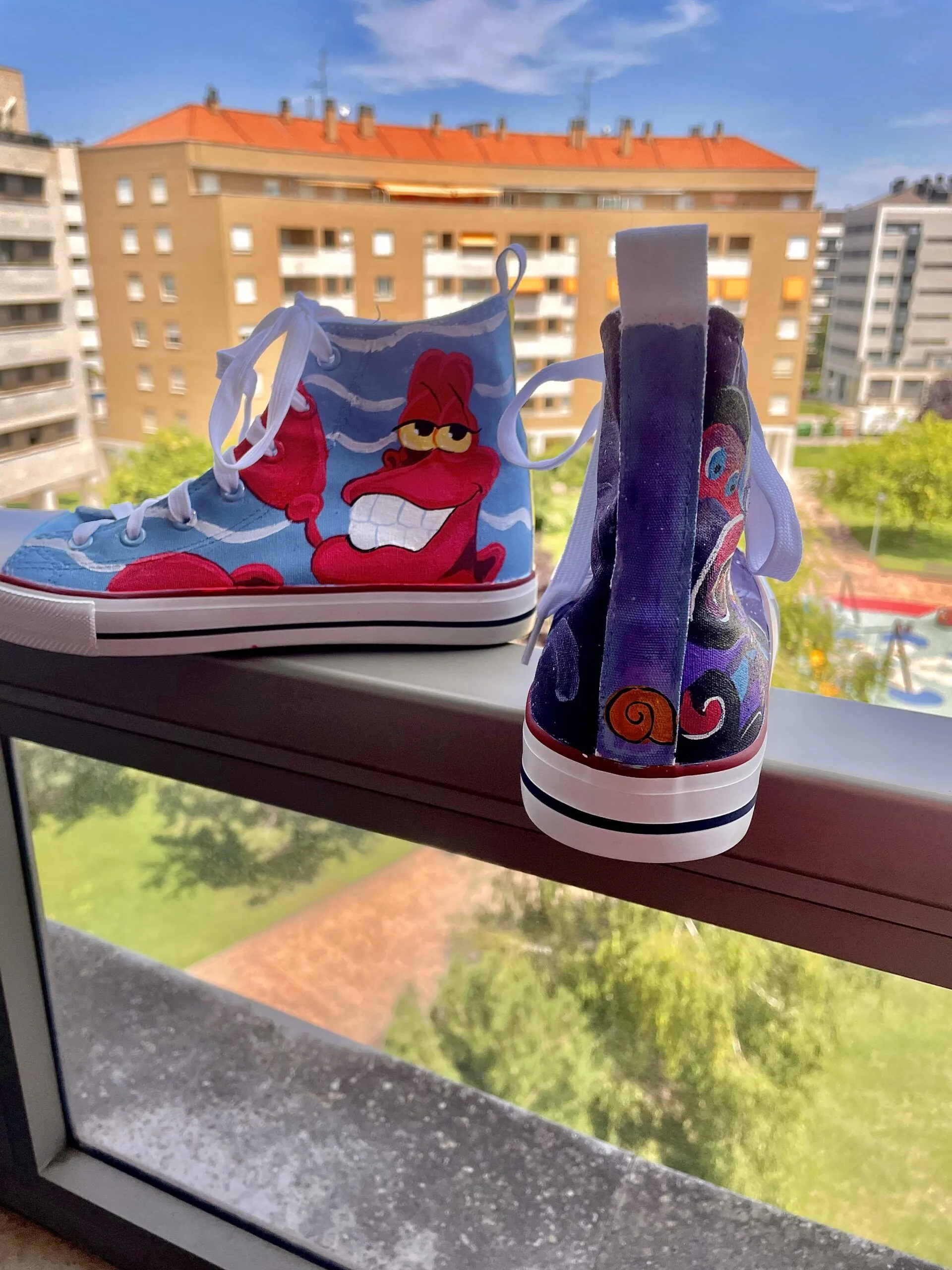 Zapatillas pintadas a mano - Imagen 2