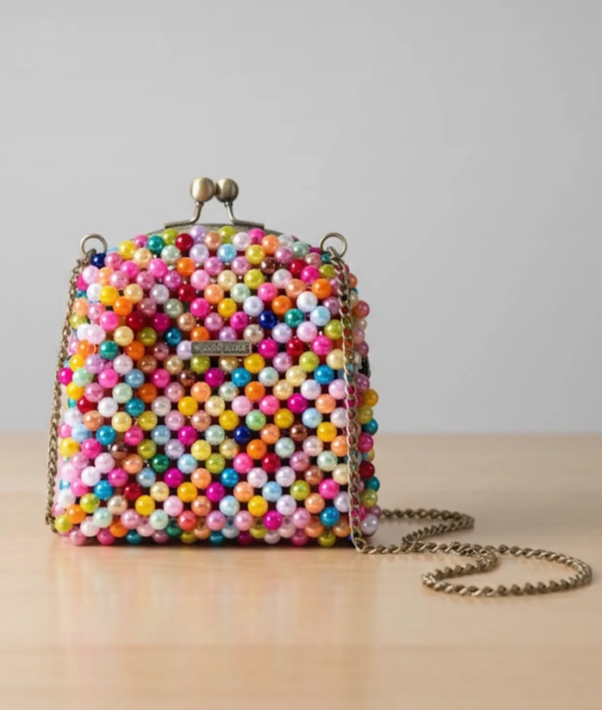 Mini bolso de perlas arcoíris