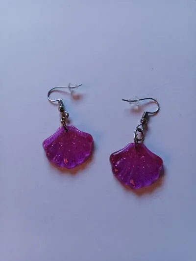 Pendientes Colgantes Conchas Violetas - Imagen 2
