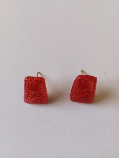Pendientes Botón Ovalados Rojos - Imagen 3