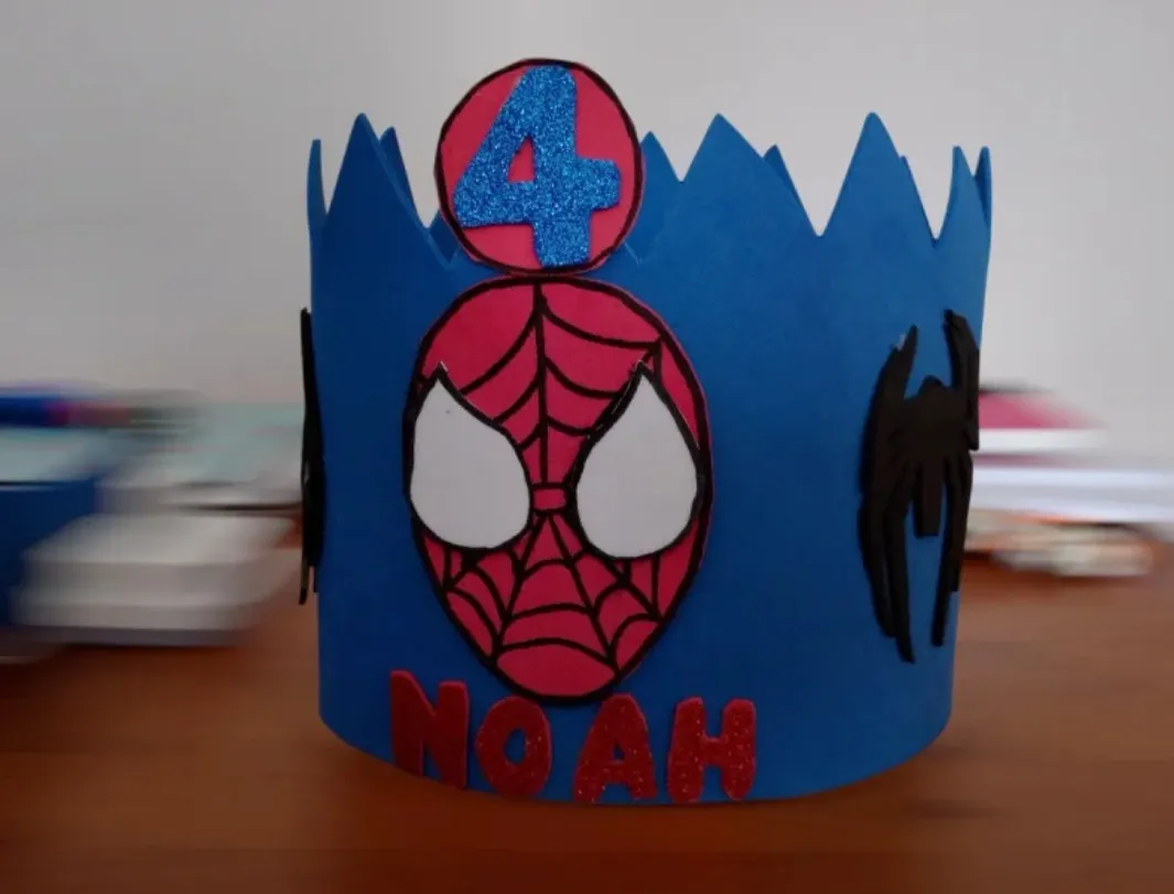 Coronas cumpleaños personalizadas - Imagen 2