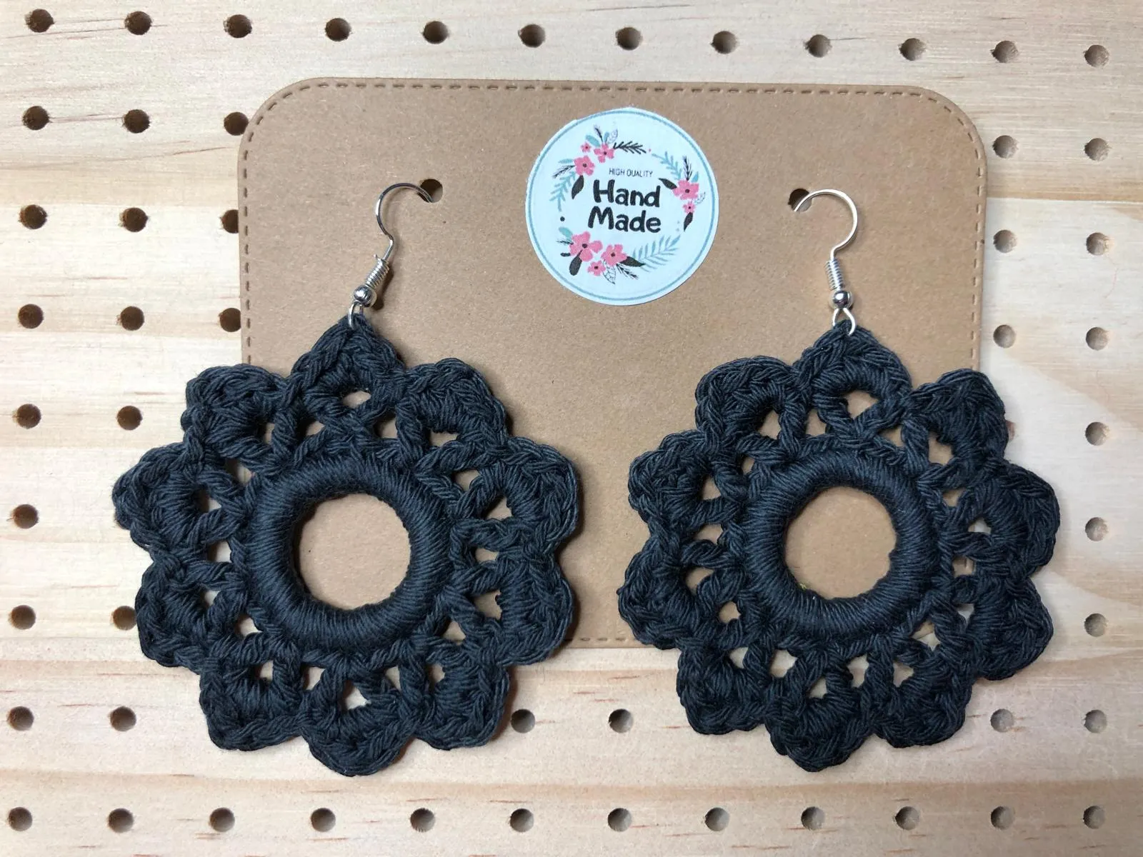 Pendientes de crochet hechos a mano - Imagen 3
