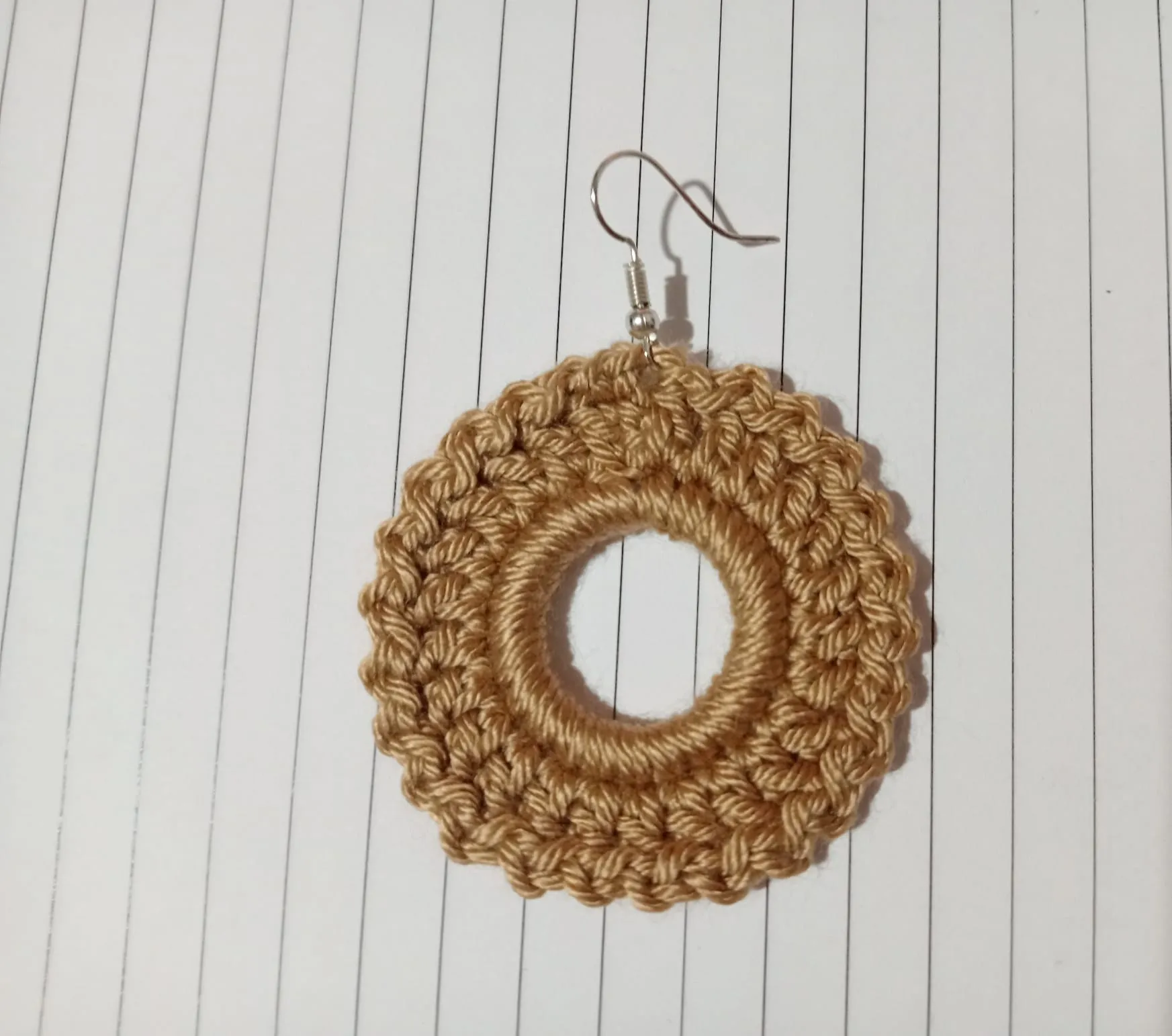 Pendientes artesanales de crochet - Imagen 3