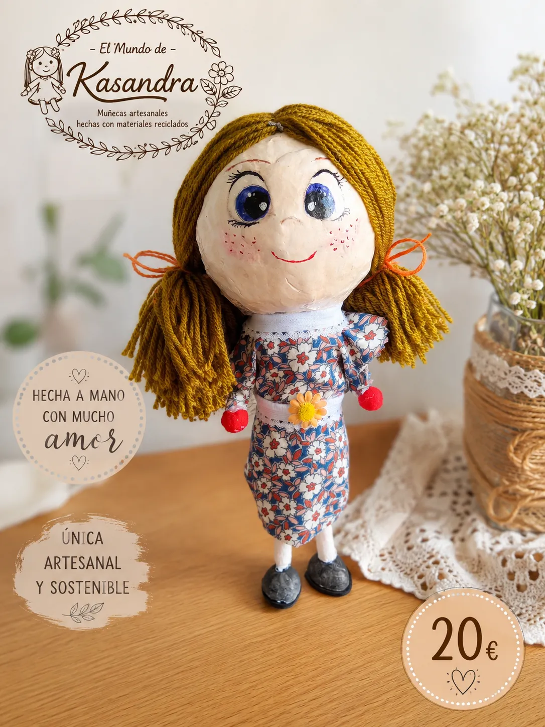 Muñeca artesanal reciclada – Muñeca morena de dos coletas