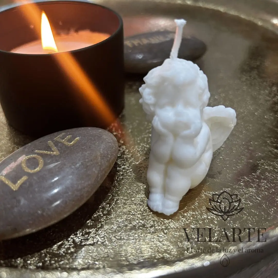 Vela en forma de ángel