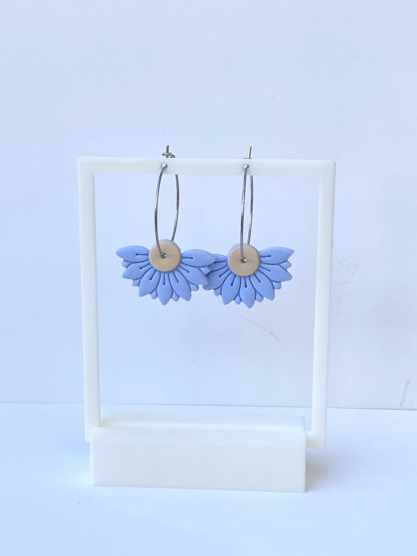 Pendientes de aro de arcilla polimérica. Colección Flora.