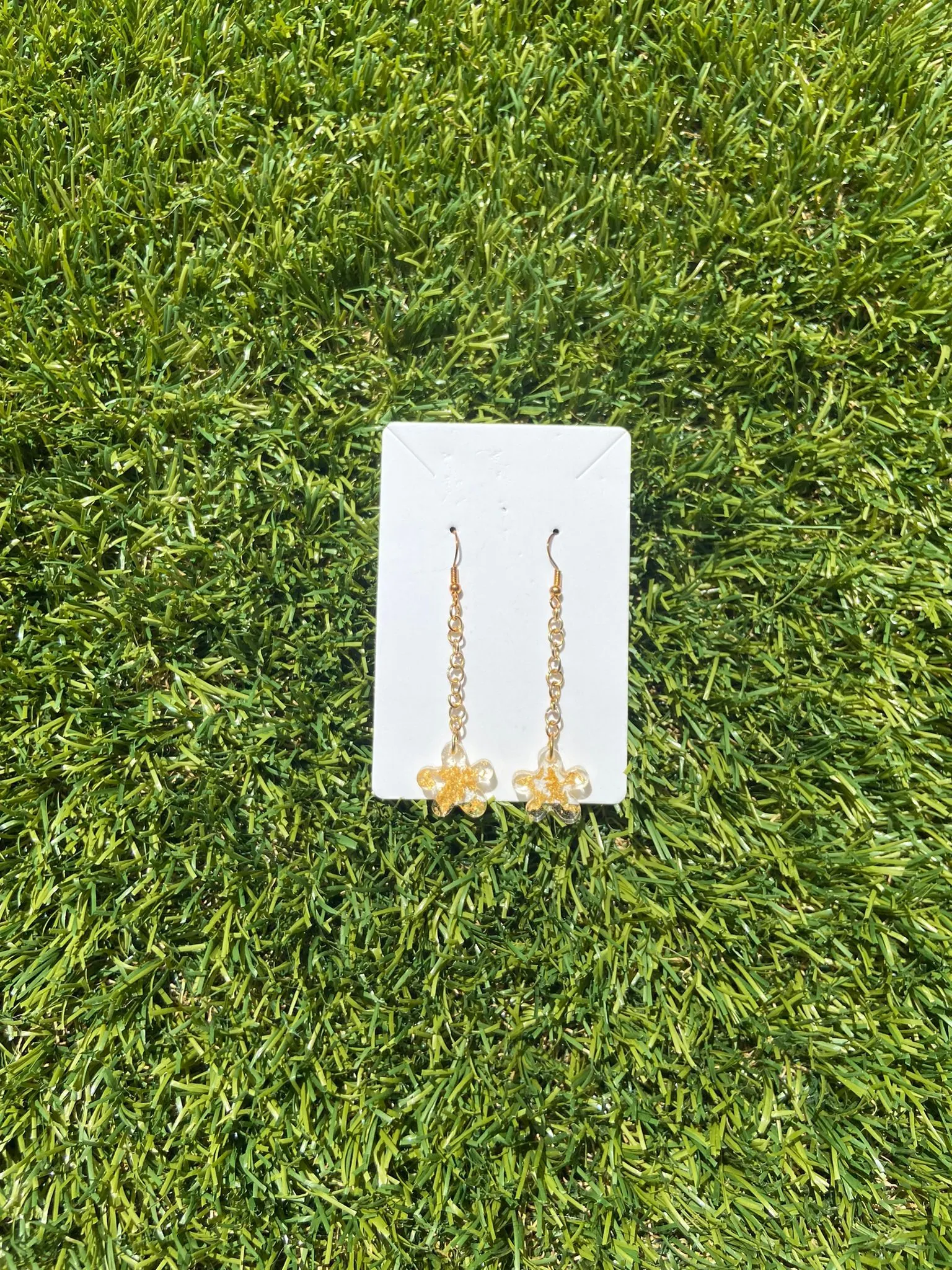 Pendientes dorados juveniles - Imagen 2